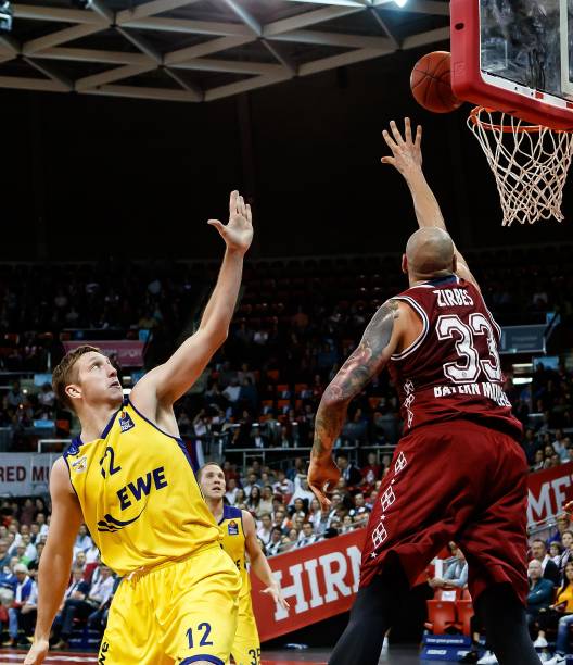 我们坚持我 我们坚持我